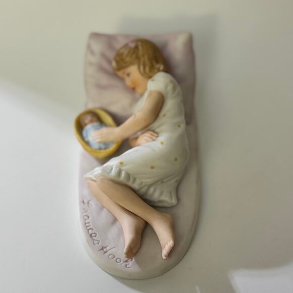 Frances Hook For a Mother’s Love Ceramic Figurine 1983 number 6218 - Picture 2 of 4